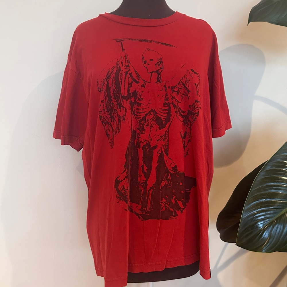 VTG Reaper graphic red tee